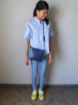 キャミソールを使った 水色シャツ のレディース人気ファッションコーディネート Wear