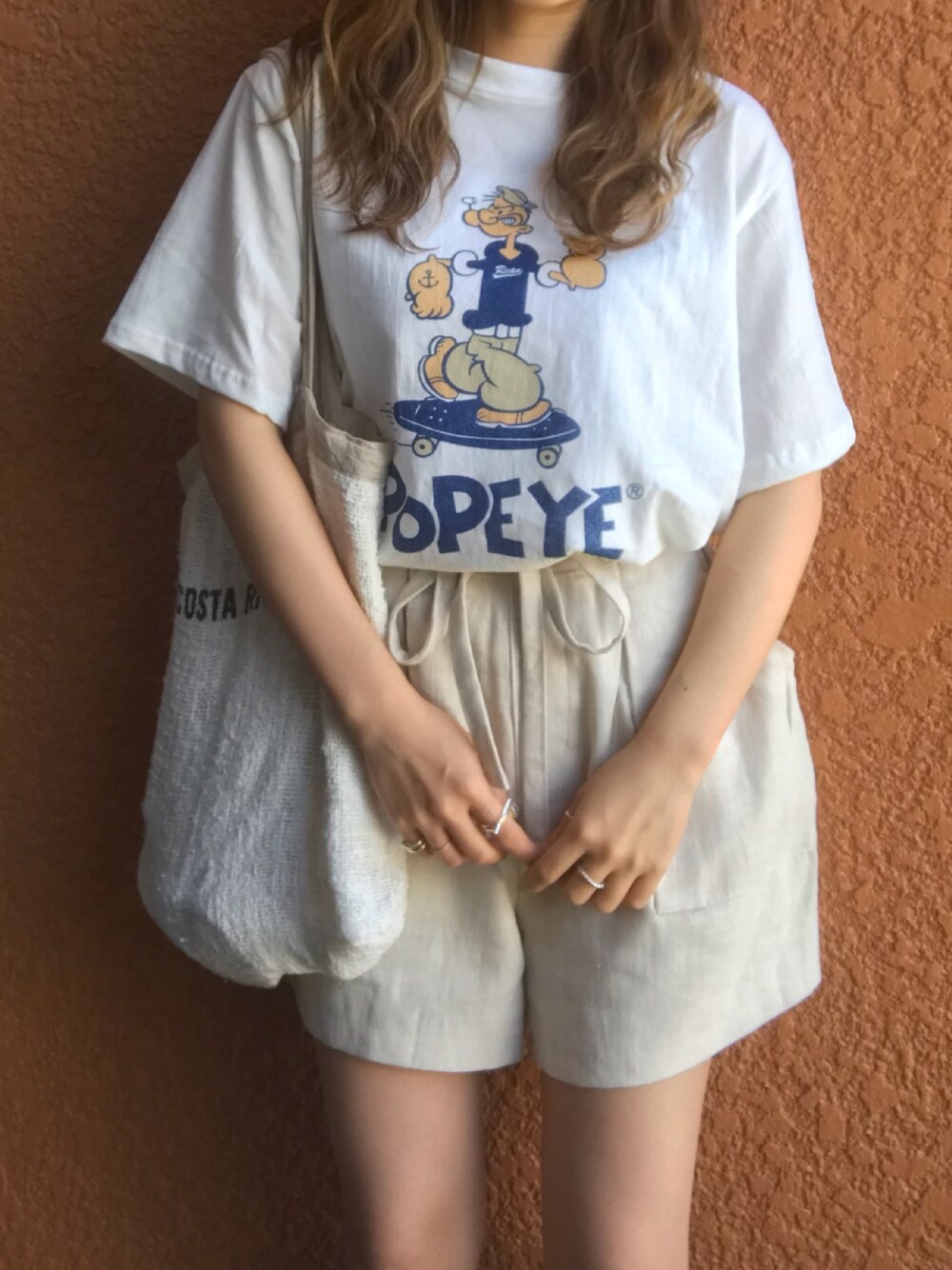 「夏コーデ、カジュアルコーデ、低身長、ラクチンコーデ、休日コーデ、休日スタイル、リネンパンツ、ショートパンツ」｜「via jのvia j(ヴィアジェイ)"POPEYE"半袖Tシャツ （Tシャツ/カットソー、ホワイト系）」を使った、shino◡̈*❤︎さん（レディース・154cm）の夏コーディネートの1枚目の写真