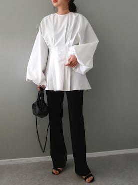 「LAULEN（ローレン）のsemiflare wide pants（スラックス）」を使った、shino◡̈*❤︎さん（レディース・154cm）の冬コーディネート