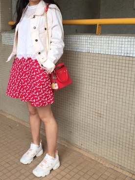 「red」｜「アイテム（デニムジャケット）」を使った、Rosey.🌹 Mさん（レディース・152cm）の春コーディネート