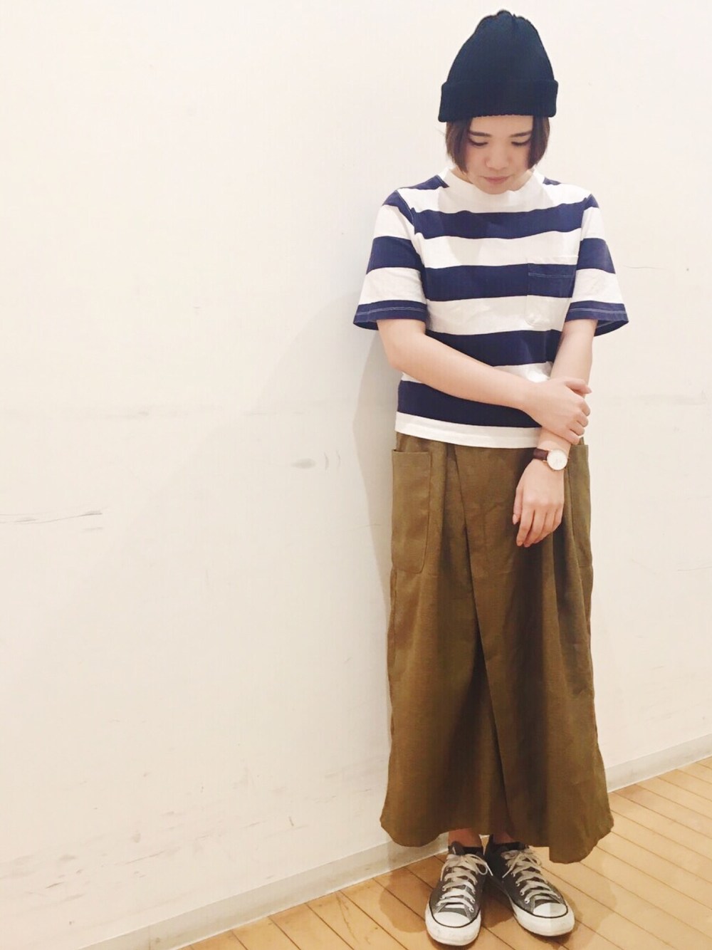 「シンプル、ニット帽、converse、ニットキャップ、cepo.、Daniel Wellington、14+、イチヨンプラス」｜「cepoのポケット付Tシャツ（Tシャツ/カットソー、ブルー系）」を使った、14+ あべのHOOP店 スタッフさん（レディース・160cm）の夏コーディネートの1枚目の写真