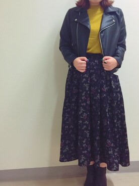 miyuさんの「・フラワープリントタックフレアースカート」を使ったコーディネート