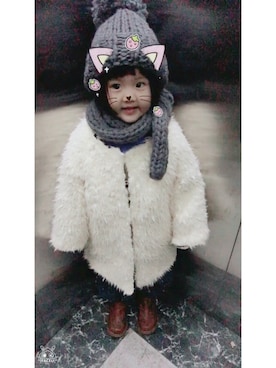 「朵朵小铺儿のアイテム（ニットキャップ/ビーニー、グレー系）」を使った、大焦焦erさん（キッズ）の冬コーディネート