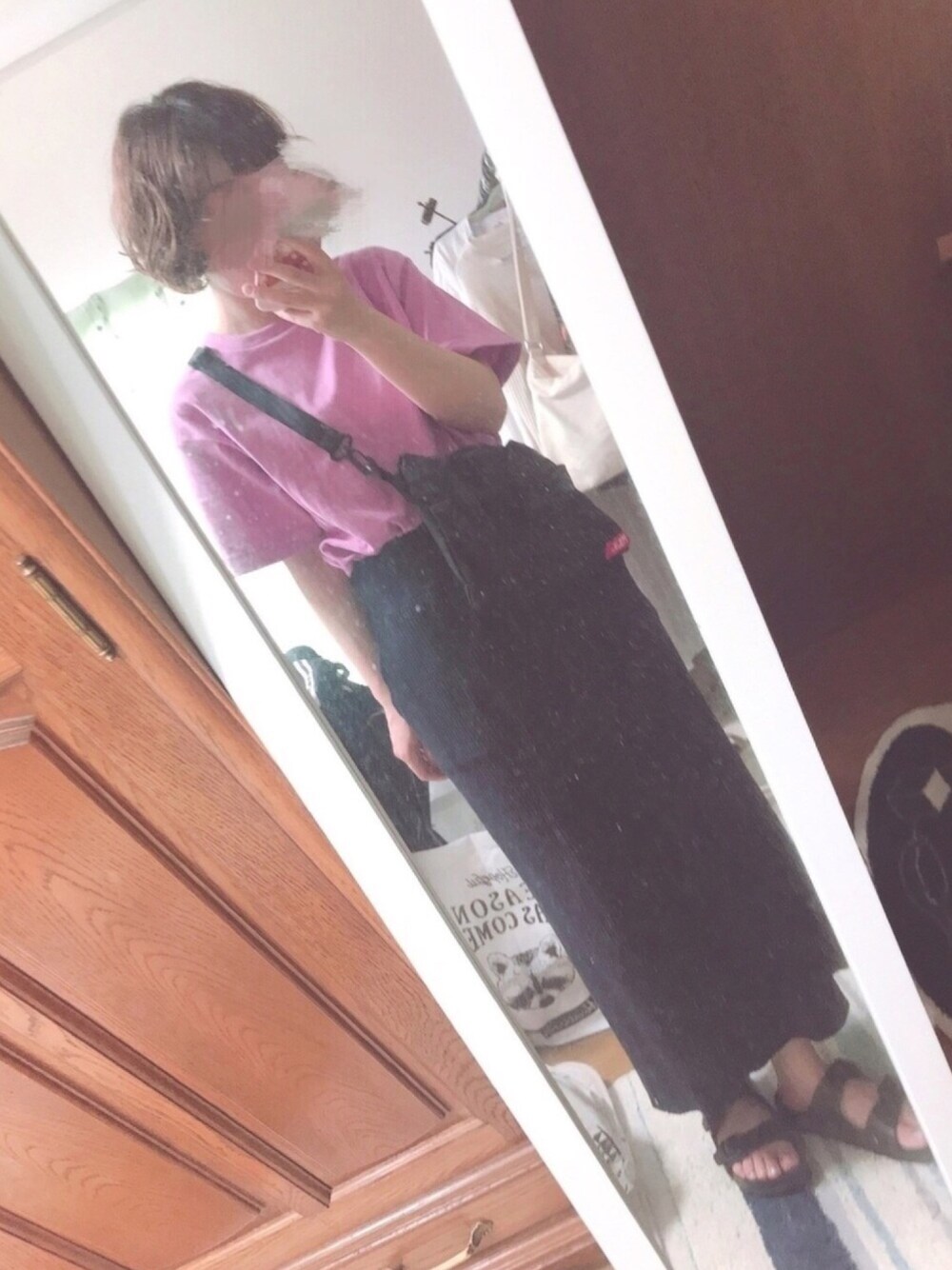 「カラーTシャツ、パープル、ゆるT、タイトスカート、サーマル、眠い、lunch、ビルケンシュトック、サコッシュ、USAコットン」｜「LOWRYS FARMのＵＳＡベーシックＴシャツ　783593 （Tシャツ/カットソー、パープル系）」を使った、ユズルさん（レディース・150cm）の夏コーディネートの1枚目の写真