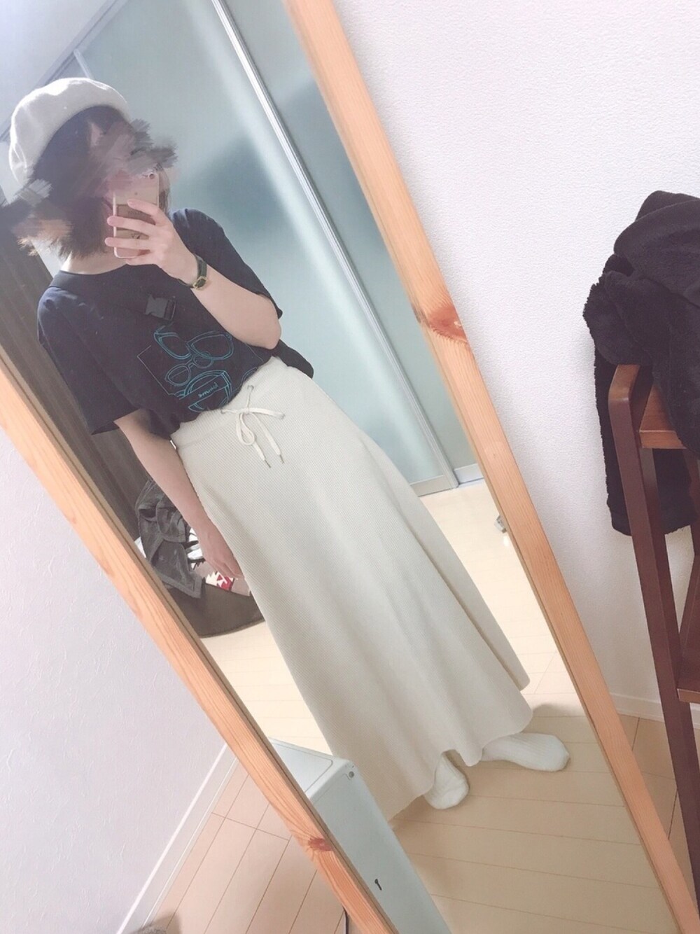 「ラクチンコーデ、ワッフルスカート、フレアスカート、LIVEコーデ、LIVETシャツ、サマーベレー、ボディバッグ、夏だ！Tシャツ着よう！」｜「GUのアイテム（ハンチング/ベレー帽、ベージュ系）」を使った、ユズルさん（レディース・150cm）の夏コーディネートの1枚目の写真