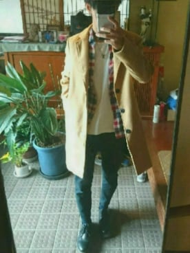 「シンプルおしゃれが好き」｜「アイテム（チェスターコート）」を使った、ともき / 畳屋さんさん（メンズ・173cm）の秋コーディネート