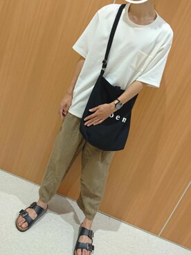 「Lee（リー）のアイテム（サンダル）」を使った、ともき / 畳屋さんさん（メンズ・173cm）の夏コーディネート