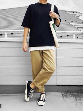 「BLUE BLUE（ブルーブルー）のアイテム（チノパンツ）」を使った、べー。さん（メンズ・171cm）の夏コーディネート