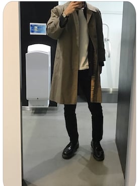 「学校」｜「アイテム（ステンカラーコート）」を使った、R'さん（メンズ・178cm）の春コーディネート