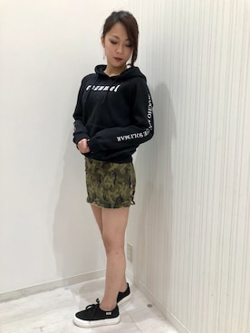 「Janiss（ジャニス）のアイテム」を使った、JANISS STAFFさん（レディース・160cm）の秋コーディネート