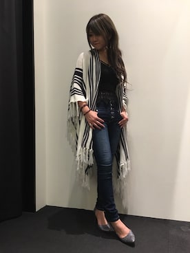 「アイテム（ポンチョ）」を使った、JANISS STAFFさん（レディース・160cm）の秋コーディネート