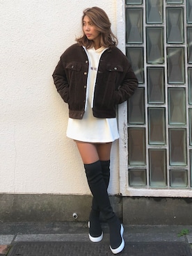 「アイテム（パーカー、ホワイト系）」を使った、yukino さん（レディース・164cm）の秋コーディネート