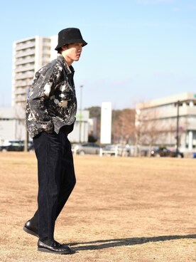 「lot holon（ロットホロン）のアイテム」を使った、松本 幸さん（メンズ・180cm）の冬コーディネート