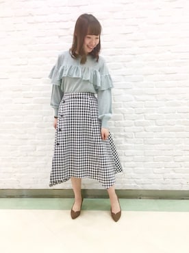 「VIS（ビス）のフリルニットプルオーバー（ニット/セーター、グリーン系）」を使った、Yuiさん（レディース・163cm）の冬コーディネート