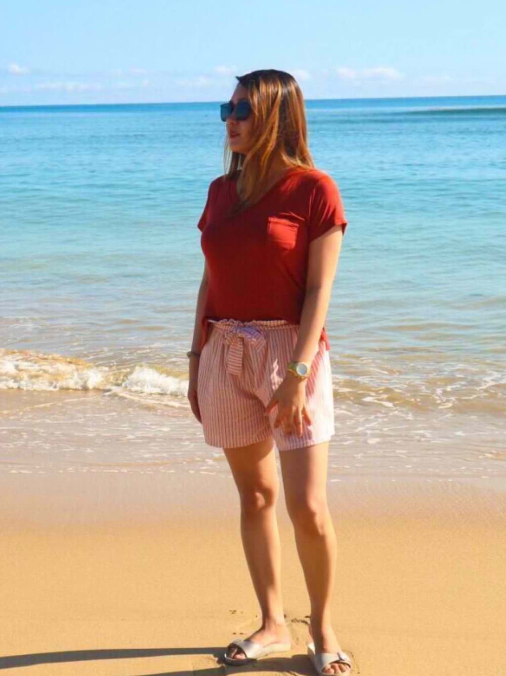「summer、summer style、beach、beachwear、girl、girly  style 、SEA、philippines、ootd、outfit」｜「TECHNO MARINEのアイテム（アナログ腕時計、ゴールド系）」を使った、fieryCさん（レディース・165cm）の春コーディネートの1枚目の写真
