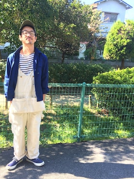 「青×白」｜「アイテム（オールインワン・サロペット）」を使った、Ｋｉｍさん（メンズ・173cm）の秋コーディネート