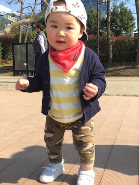 「H&M DIVIDED（エイチアンドエム　ディヴァイデッド）のアイテム（キャップ）」を使った、**nさん（キッズ・70cm）の春コーディネート