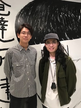 「OLIVER PEOPLES」｜「アイテム（アクセサリー）」を使った、すなさん（メンズ・170cm）の春コーディネート