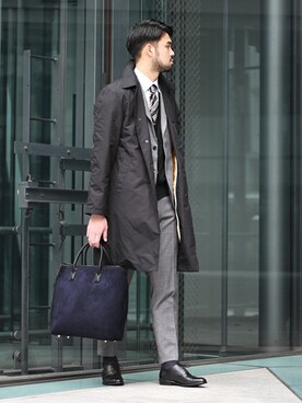 「LAVENHAM（ラベンハム）のアイテム（ステンカラーコート）」を使った、TERAさん（メンズ・183cm）の秋コーディネート