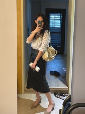 「Rails（レイルズ）のアイテム（トップス）」を使った、Wuhsintaiさん（レディース・171cm）の秋コーディネート