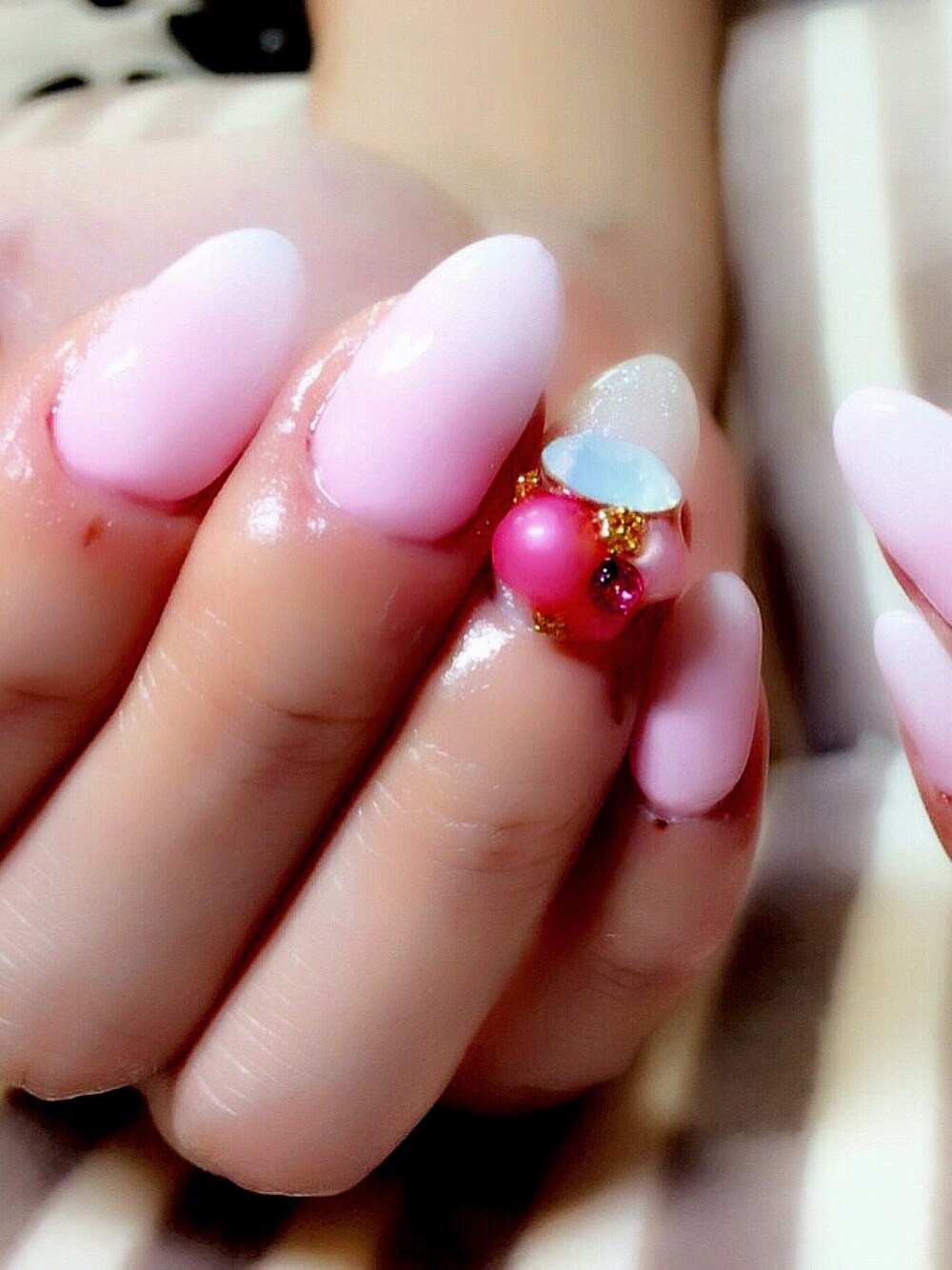 「ネイル、ネイルアート」｜「NAILSのアイテム（その他、ピンク系）」を使った、ミーさん（レディース・159cm）の夏コーディネートの1枚目の写真