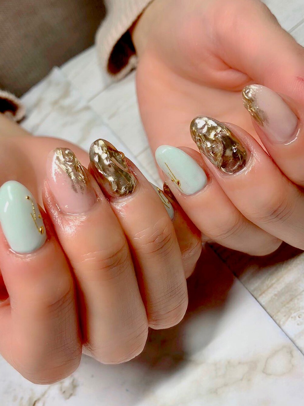 「春コーデ」｜「NAILSのアイテム（その他、グリーン系）」を使った、ミーさん（レディース・159cm）の春コーディネートの1枚目の写真