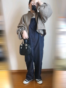 「袖ボリューム」｜「アイテム（オールインワン・サロペット）」を使った、shicome.さん（レディース・153cm）の春コーディネート