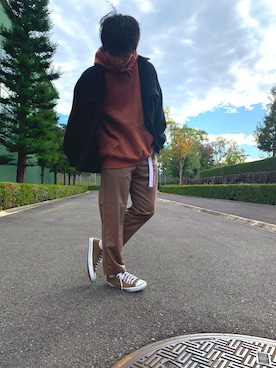「CONVERSE（コンバース）の【CONVERSE】(コンバース)NEXTAR　ネクスター110 SCOX（スニーカー）」を使った、本村可伊さん（メンズ・170cm）の秋コーディネート