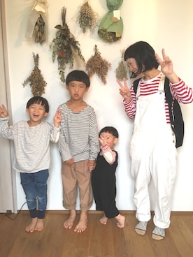 「親子でおそろい」｜「アイテム（サロペット/オーバーオール）」を使った、さにさん（レディース・150cm）の秋コーディネート