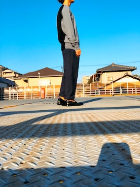 「DOUCAＬ'Ｓ（ドゥーカルス）のアイテム（ローファー）」を使った、ryujiさん（メンズ・174cm）の秋コーディネート