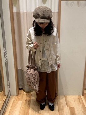 「巾着バッグ」｜「アイテム（キャスケット）」を使った、ミズキさん（レディース・154cm）の秋コーディネート
