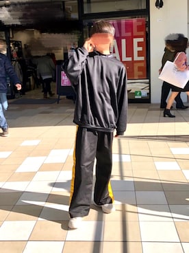 「unrelaxing（アンリラクシング）のアイテム（スラックス）」を使った、ukiさん（メンズ・174cm）の冬コーディネート