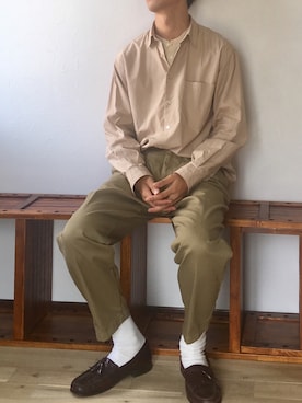 「シャツオンシャツ」｜「アイテム（Tシャツ/カットソー）」を使った、poison1242さん（メンズ・174cm）の秋コーディネート