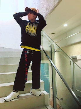「DIESEL（ディーゼル）のアイテム（パーカー）」を使った、suさん（メンズ・173cm）の春コーディネート