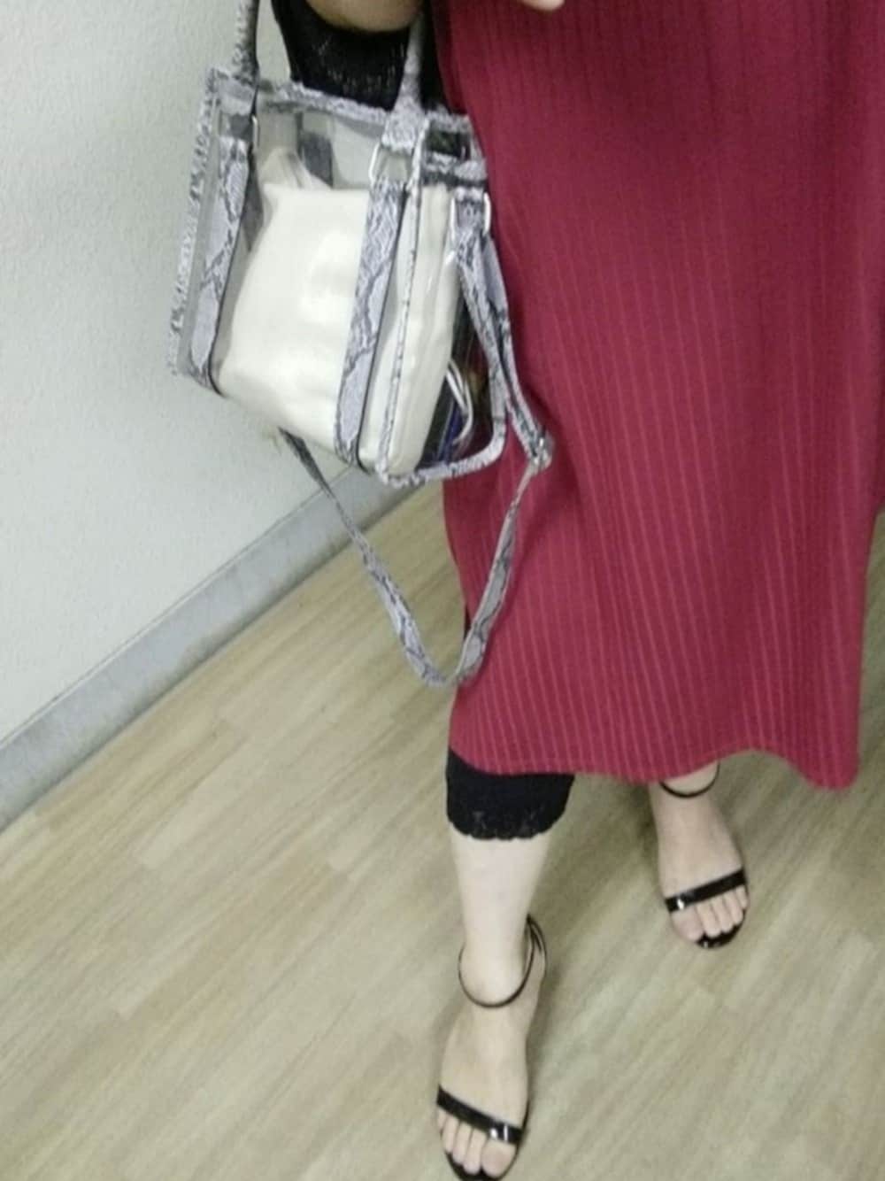 「シンプル、サンダル、168cm、女装屋、ワンピース」｜「BELLUNAのテレコ素材ロング丈ワンピース（ワンピース、レッド系）」を使った、yukikaze@41のおっさん女装屋さん（レディース・168cm）の夏コーディネートの1枚目の写真