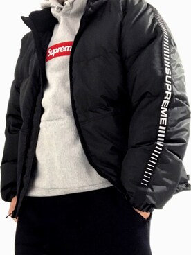 「Supreme （シュプリーム）のアイテム（ダウンジャケット/コート、ブラック系）」を使った、513853k07さん（メンズ）の秋コーディネート