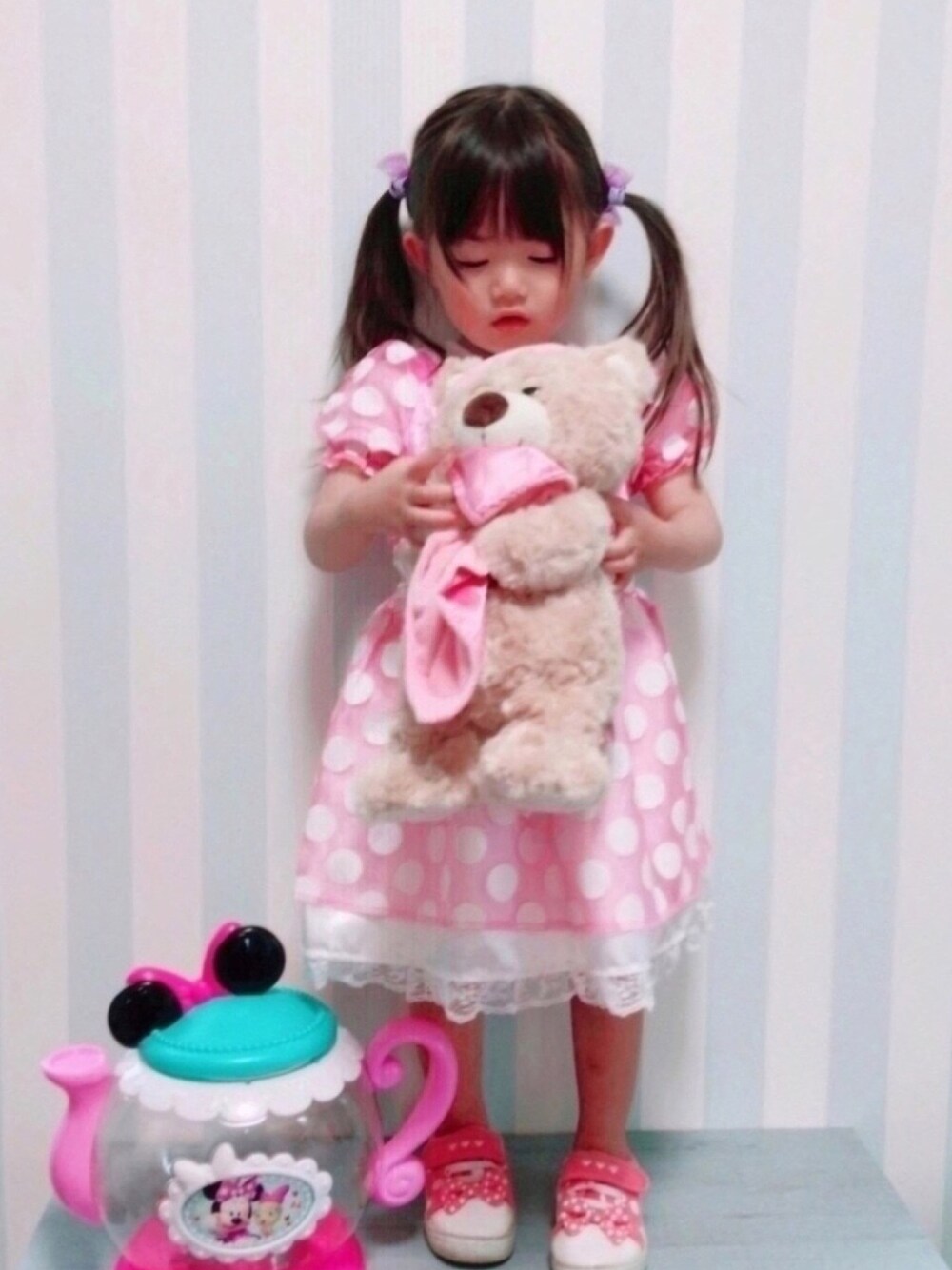 「復活！ピンクフェス、ミニー、ドレス、ピンクコーデ、ピンク、春夏コーデ、ドット、パーティースタイル、dress、disney」｜「西松屋のアイテム（スニーカー、ピンク系）」を使った、yuna♡rikaさん（キッズ・110cm）の春コーディネートの1枚目の写真