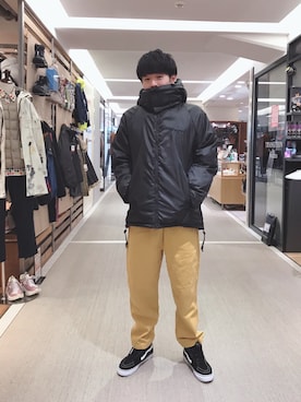 「MANASTASH（マナスタッシュ）のアイテム（ダウンジャケット/コート）」を使った、ことっきーさん（メンズ・176cm）の冬コーディネート