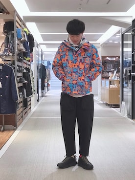 「WILD THINGS（ワイルドシングス）のアイテム（マウンテンパーカー）」を使った、ことっきーさん（メンズ・176cm）の冬コーディネート