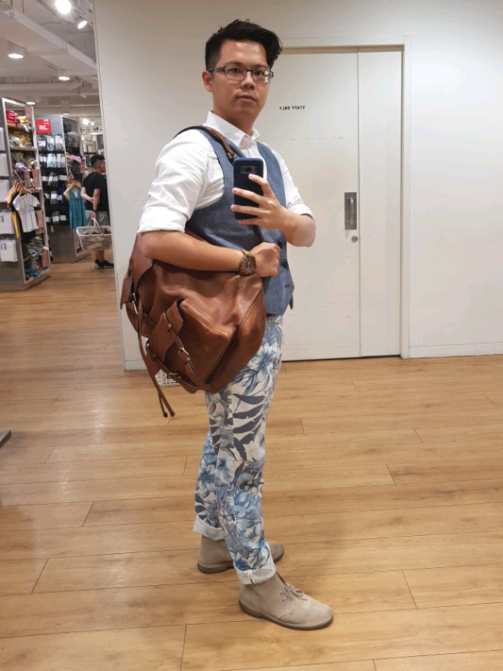 「紳士」｜「COACHのアイテム（バックパック/リュック、ブラウン系）」を使った、ManaBearさん（メンズ・171cm）の秋コーディネートの1枚目の写真