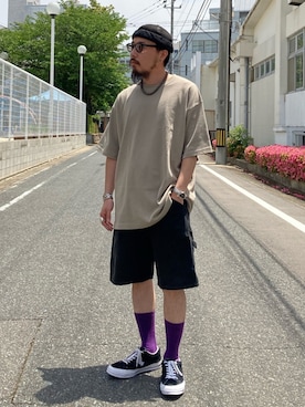 「アイテム（トップス、ベージュ系）」を使った、えんどうさん（メンズ・165cm）の春コーディネート