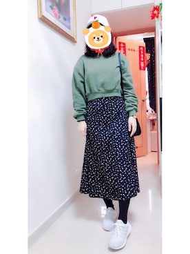 「PAPRIKA（パプリカ）のアイテム」を使った、Viki Ngさん（レディース・161cm）の冬コーディネート