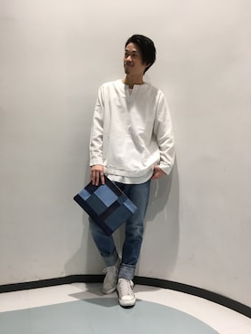 「RAGEBLUE（レイジブルー）のアイテム（クラッチバッグ）」を使った、石金弘也さん（メンズ・176cm）の春コーディネート