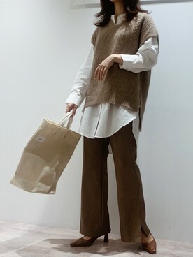「ニットベスト×シャツ」｜３９さん（レディース・162cm）の秋コーディネート
