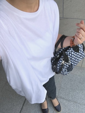 「Pringle（プリングル）のアイテム」を使った、VELLAMO HIRVELAさん（レディース・153cm）の夏コーディネート