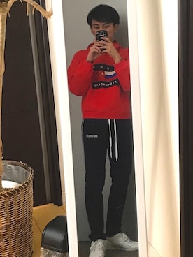 「Gosha Rubchinskiy（ゴーシャラブチンスキー）のアイテム（パンツ）」を使った、R$xxakxさん（メンズ・169cm）の春コーディネート