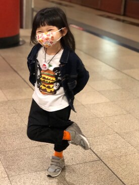 「にゃー（ニャー）のアイテム」を使った、Yuiさん（キッズ・100cm）の春コーディネート