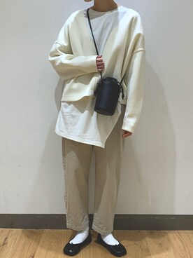 「KBF（ケイビーエフ）のバケットミニBAG（ショルダーバッグ）」を使った、ミヤベさん（レディース・157cm）の冬コーディネート