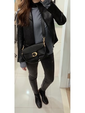 「H:CONNECT（エイチコネクト）のアイテム（パンツ）」を使った、claudiachiu2011さん（レディース・160cm）の冬コーディネート