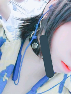 「アイテム（チョーカー）」を使った、さもとらさん（レディース・162cm・10代）の秋コーディネート